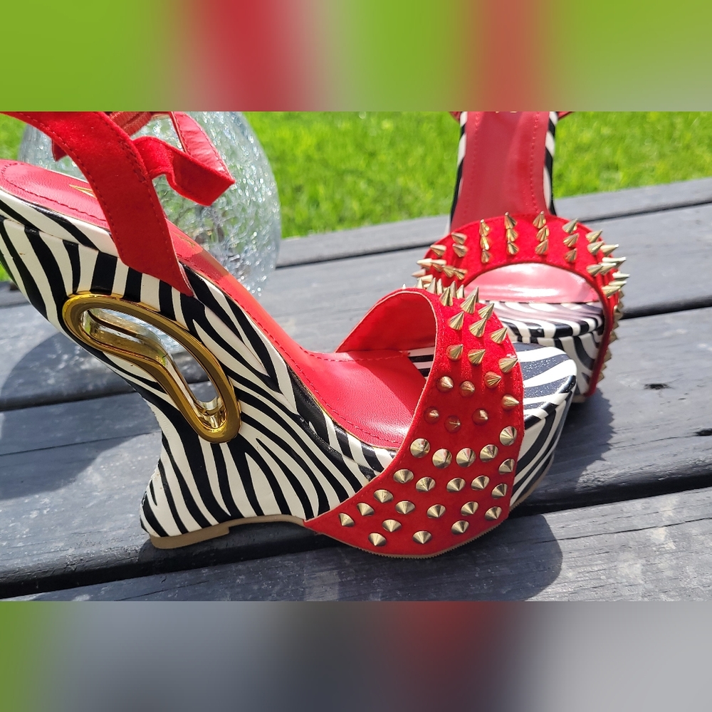 Alba size 6 1/2